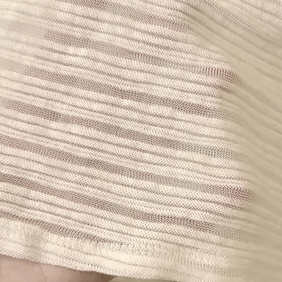 Guess white hi/lo long sleeve top - Picture 2 of 10